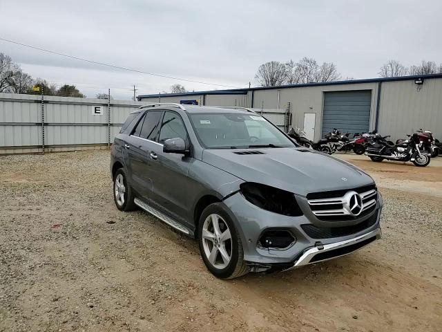 2018 Mercedes-Benz GLE - Image 11