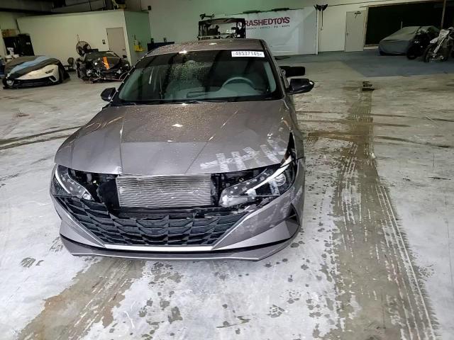 2021 Hyundai Elantra - Image 10