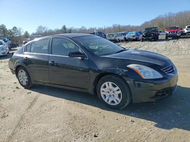 2010 Nissan Altima - Image 11