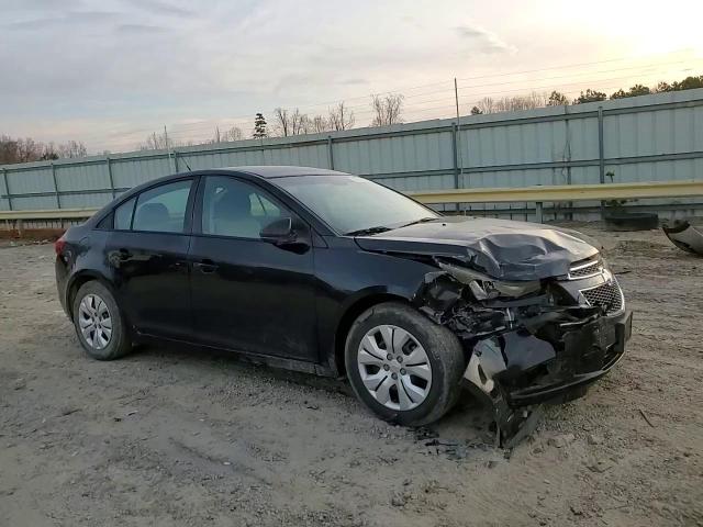 2014 Chevrolet Cruze - Image 11