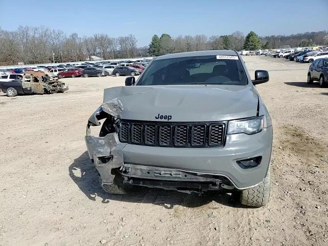 2020 Jeep Grand Cherokee - Image 12