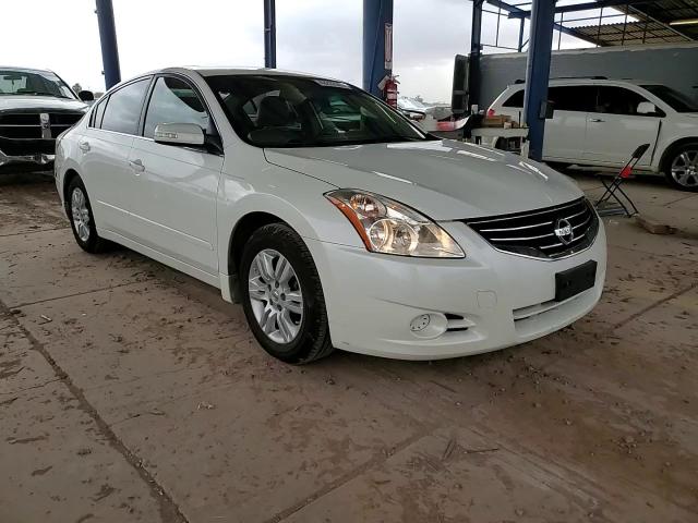 2010 Nissan Altima - Image 10