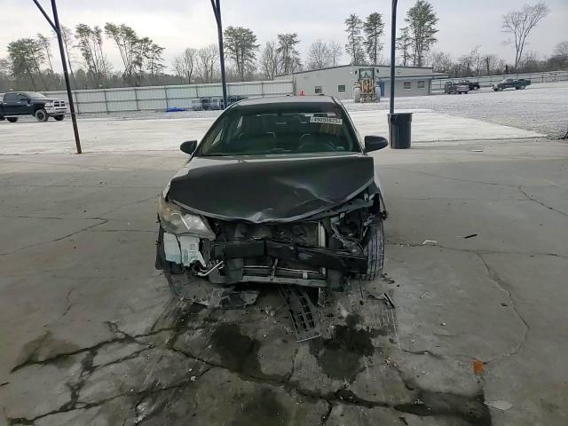 2012 Toyota Camry - Image 11