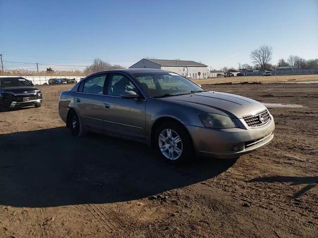 2006 Nissan Altima - Image 10