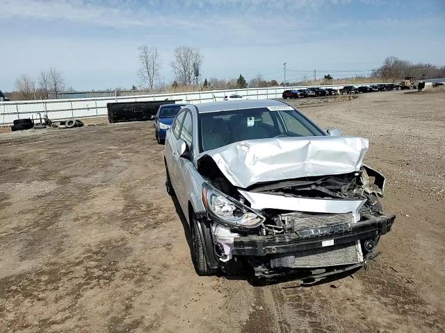 2014 Hyundai Accent - Image 10