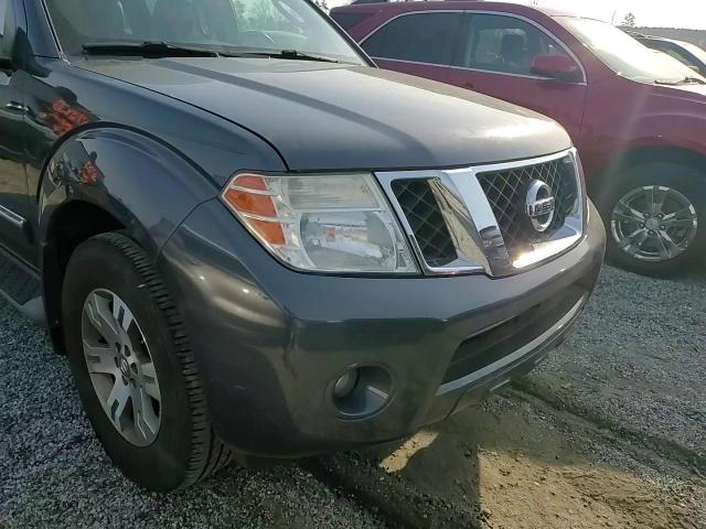 2012 Nissan Pathfinder - Image 11