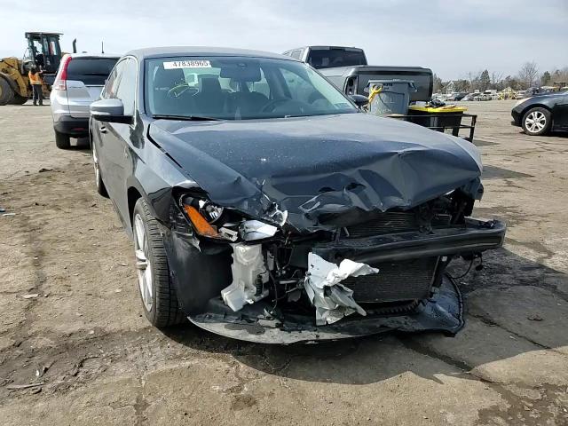 2015 Volkswagen Passat - Image 11