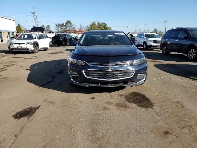 2016 Chevrolet Malibu - Image 13