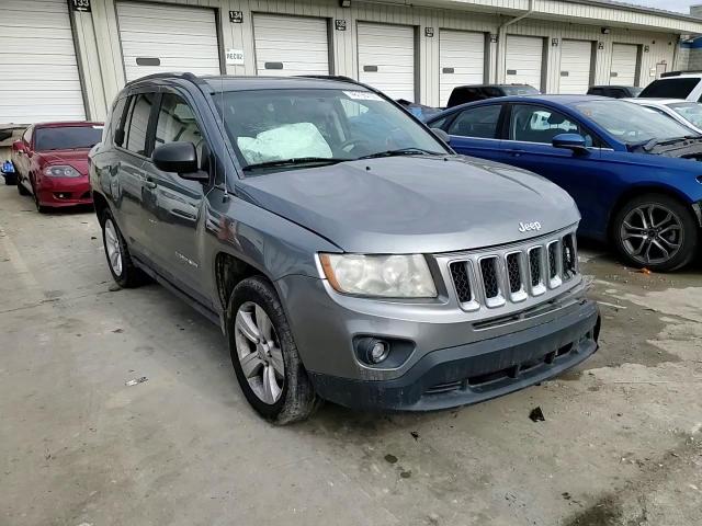 2013 Jeep Compass - Image 12