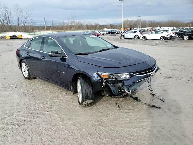 2017 Chevrolet Malibu - Image 14