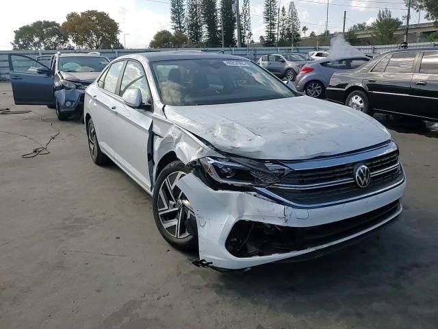 2024 Volkswagen Jetta - Image 10