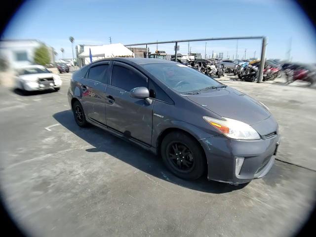 2015 Toyota Prius - Image 10