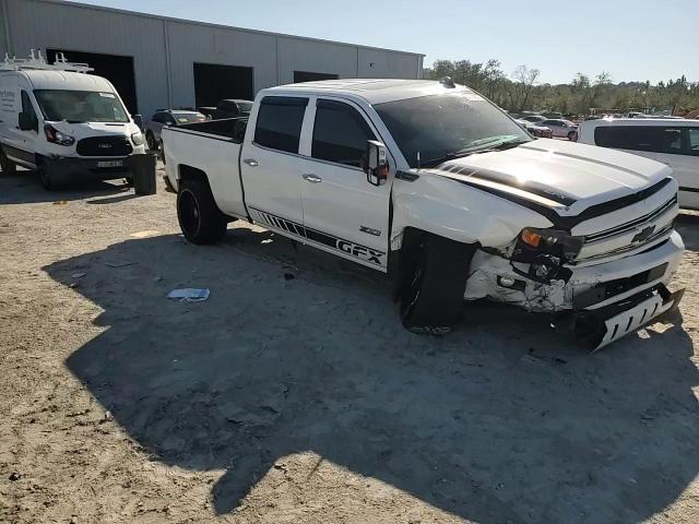 2016 Chevrolet Silverado - Image 10