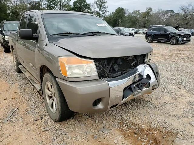 2008 Nissan Titan - Image 10