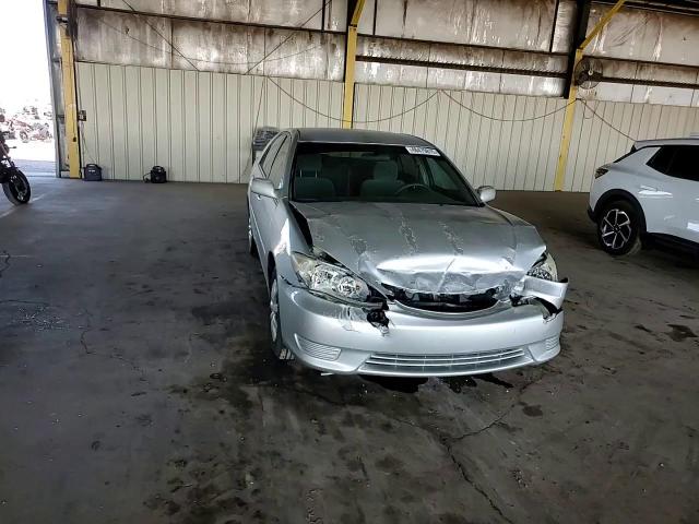 2005 Toyota Camry - Image 11