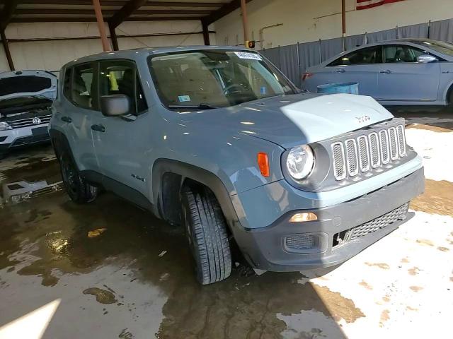 2018 Jeep Renegade - Image 15