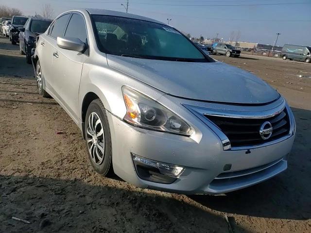 2015 Nissan Altima - Image 11