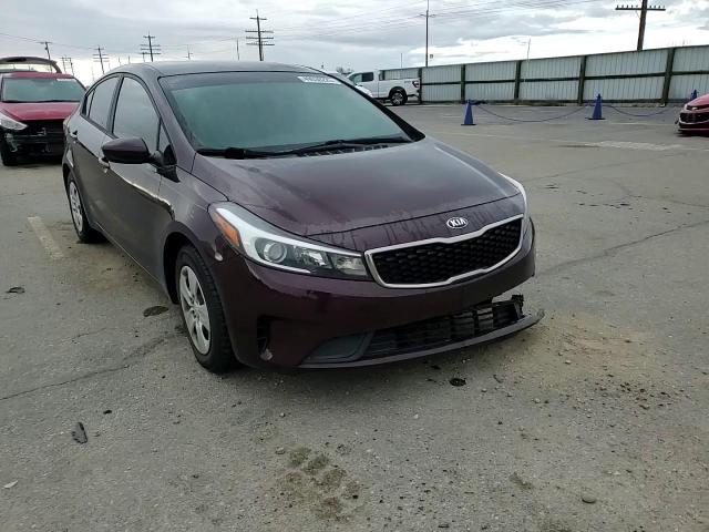 2017 Kia Forte - Image 10