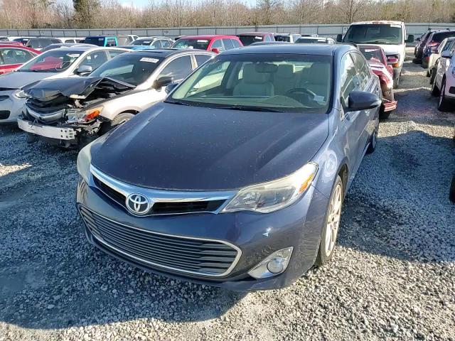 2015 Toyota Avalon - Image 10