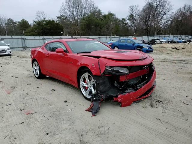 2022 Chevrolet Camaro - Image 11