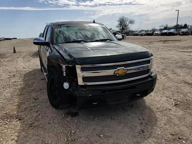 2013 Chevrolet Silverado - Image 11
