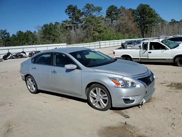 2015 Nissan Altima - Image 11