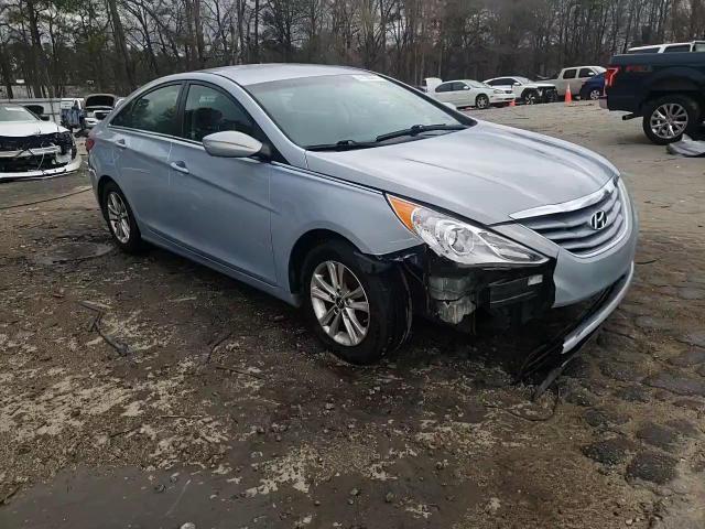 2012 Hyundai Sonata - Image 13