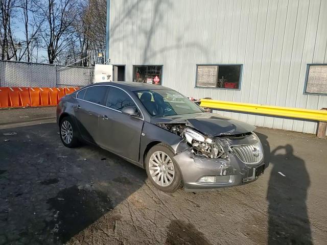 2011 Buick Regal - Image 11