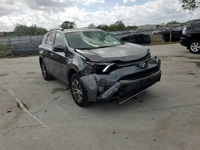 2018 Toyota RAV 4 - Image 11