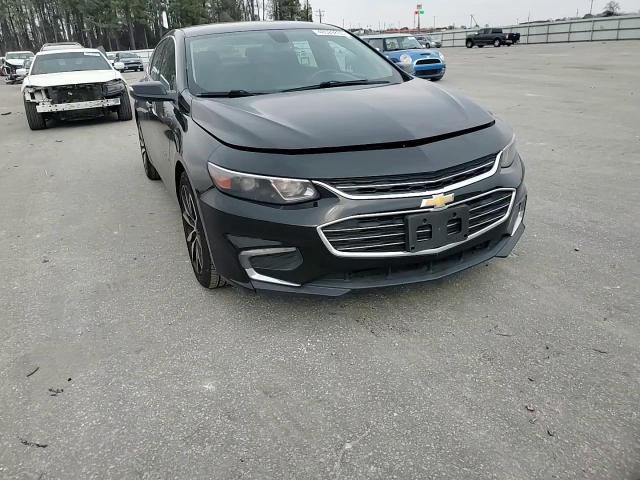 2017 Chevrolet Malibu - Image 11