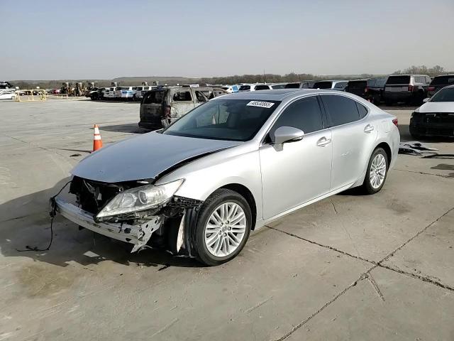 2013 Lexus ES - Image 14