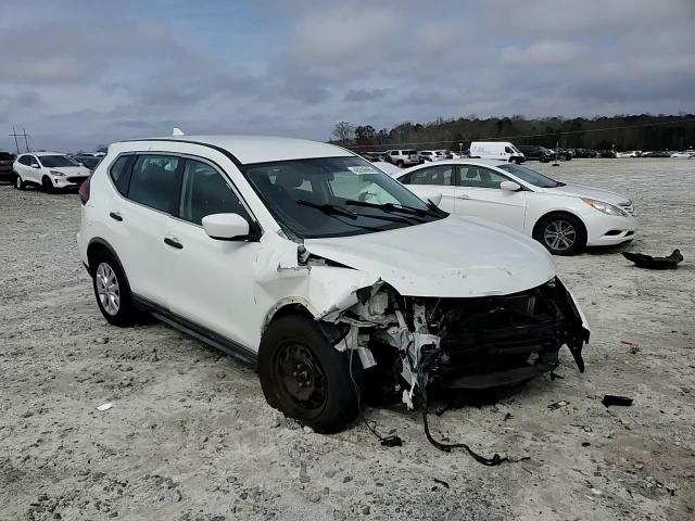 2018 Nissan Rogue - Image 11