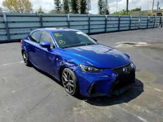 2020 Lexus IS - Image 10