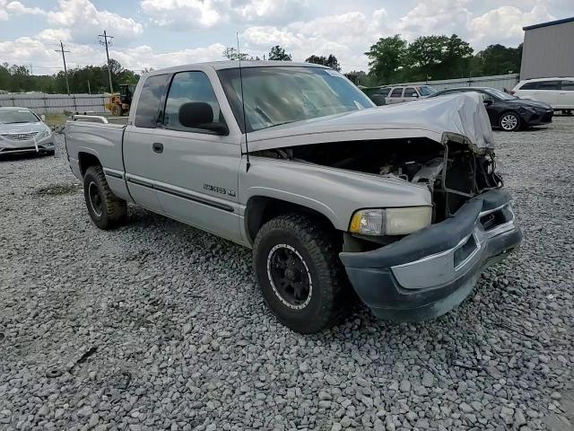 1998 Dodge RAM - Image 11