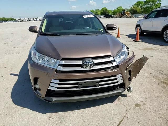 2019 Toyota Highlander Se VIN: 5TDJZRFH3KS710957 Lot: 52189464