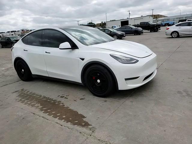 2020 Tesla Model Y VIN: 5YJYGDEF1LF028043 Lot: 50550164