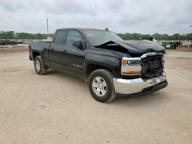 2018 Chevrolet Silverado C1500 Lt VIN: 1GCRCRECXJZ196578 Lot: 49374284