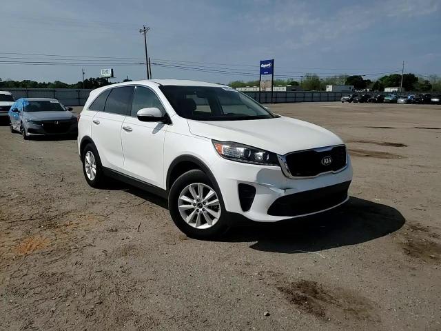 2019 Kia Sorento - Image 12
