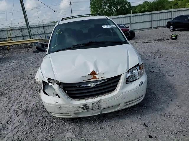 1C4GP45RX5B438075 2005 Chrysler Town & Country