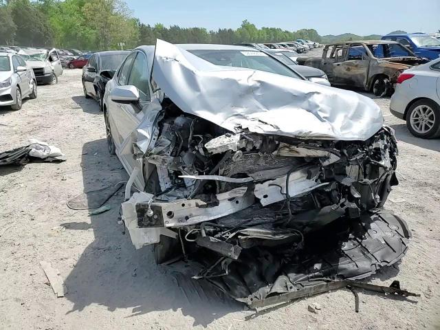 2019 Toyota Camry - Image 10