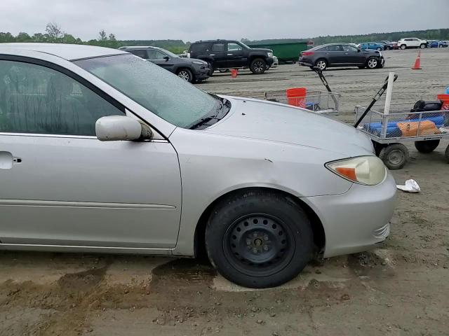 2003 Toyota Camry Le VIN: 4T1BE32K43U128423 Lot: 52654784