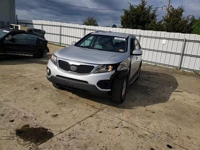 2012 Kia Sorento Base VIN: 5XYKTDA23CG211621 Lot: 52462264