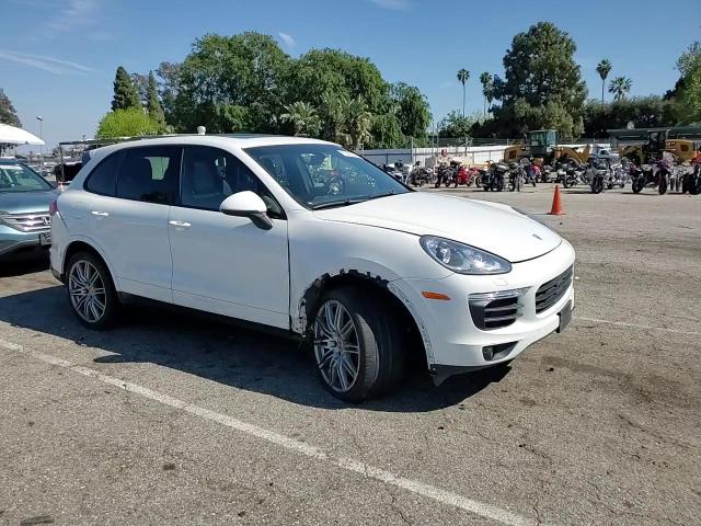 WP1AA2A28HKA81597 2017 Porsche Cayenne