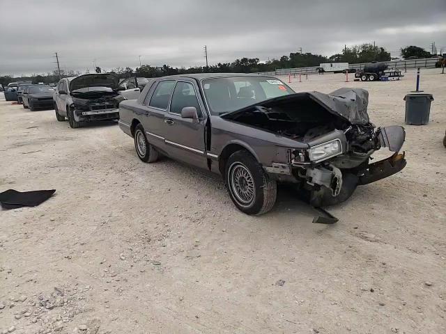 1995 Lincoln Town Car Signature VIN: 1LNLM82WXSY689031 Lot: 53495515