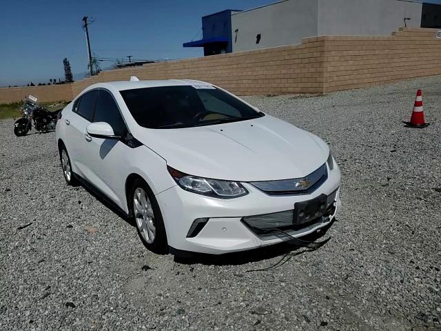 2017 Chevrolet Volt - Image 11