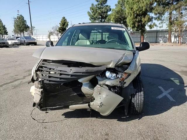 2005 Chrysler Town & Country Touring VIN: 2C4GP54L25R132234 Lot: 54897635