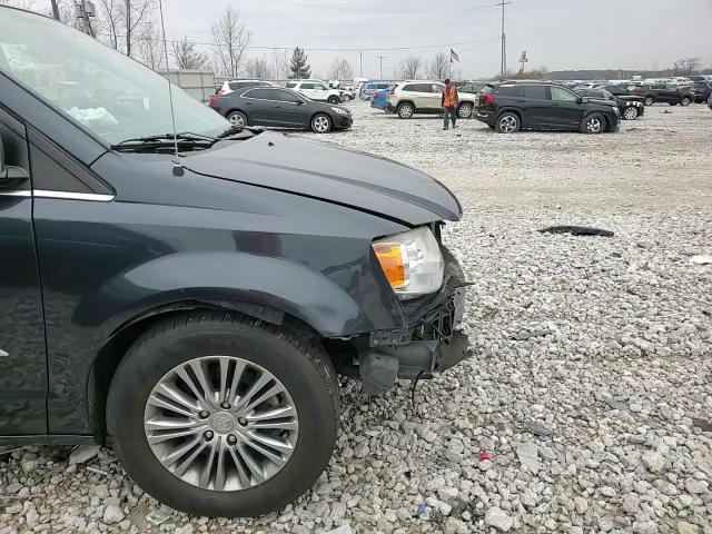 2014 Chrysler Town & Country Touring L VIN: 2C4RC1CG5ER329724 Lot: 53621375