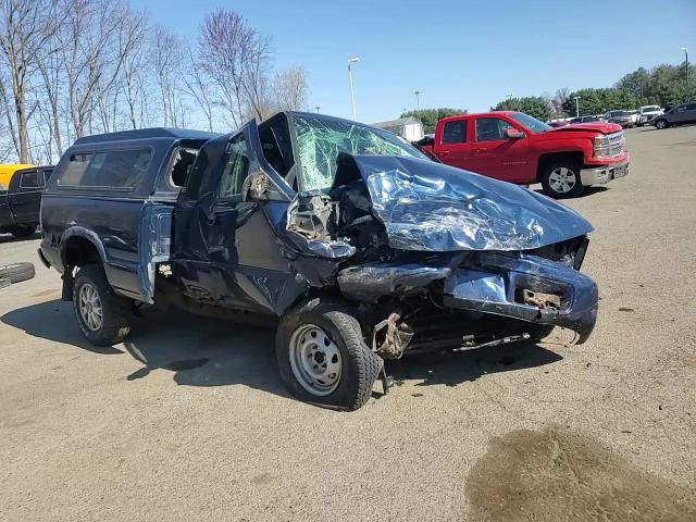 2002 GMC Sonoma VIN: 1GTDT19W328238225 Lot: 53646195