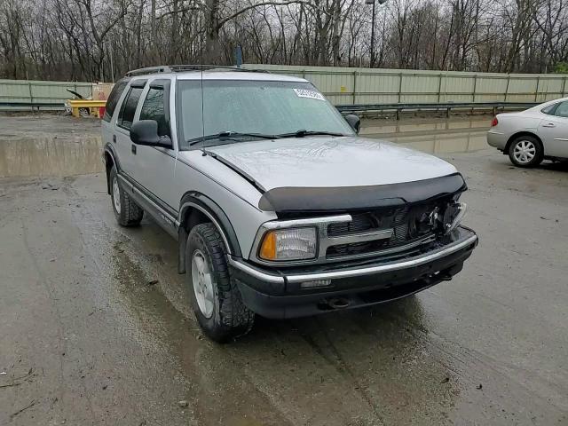 1997 Chevrolet Blazer VIN: 1GNDT13W3V2197926 Lot: 52512585