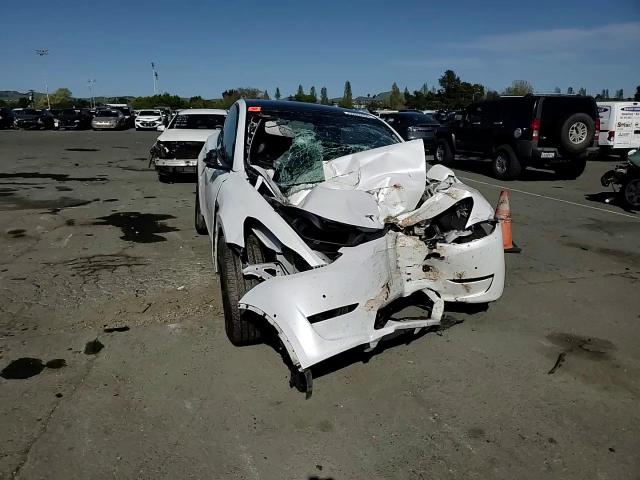 2021 Tesla Model Y VIN: 5YJYGAEE6MF143843 Lot: 52652625